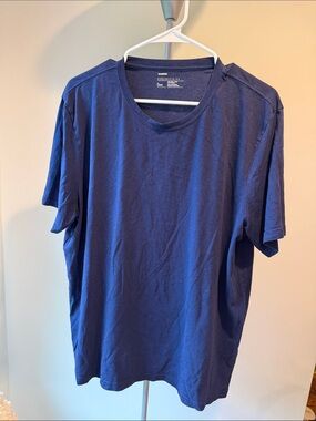 Men's Solid Navy Short Sleeve Crew Tee